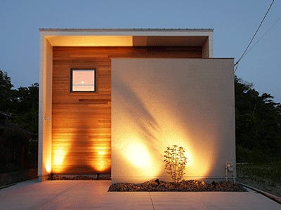 質の高いヒアリングから生まれる永く愛せる建築デザイン。
一般的な設計士は「何部屋ほしいですか？」「和室は必要ですか？」という質問をしますが、建築家が行うのは何が本当に大切なのかを浮彫にするヒアリング。

そうすることで、そこで暮らすご家族が永く愛せる、空間をデザインしていきます。