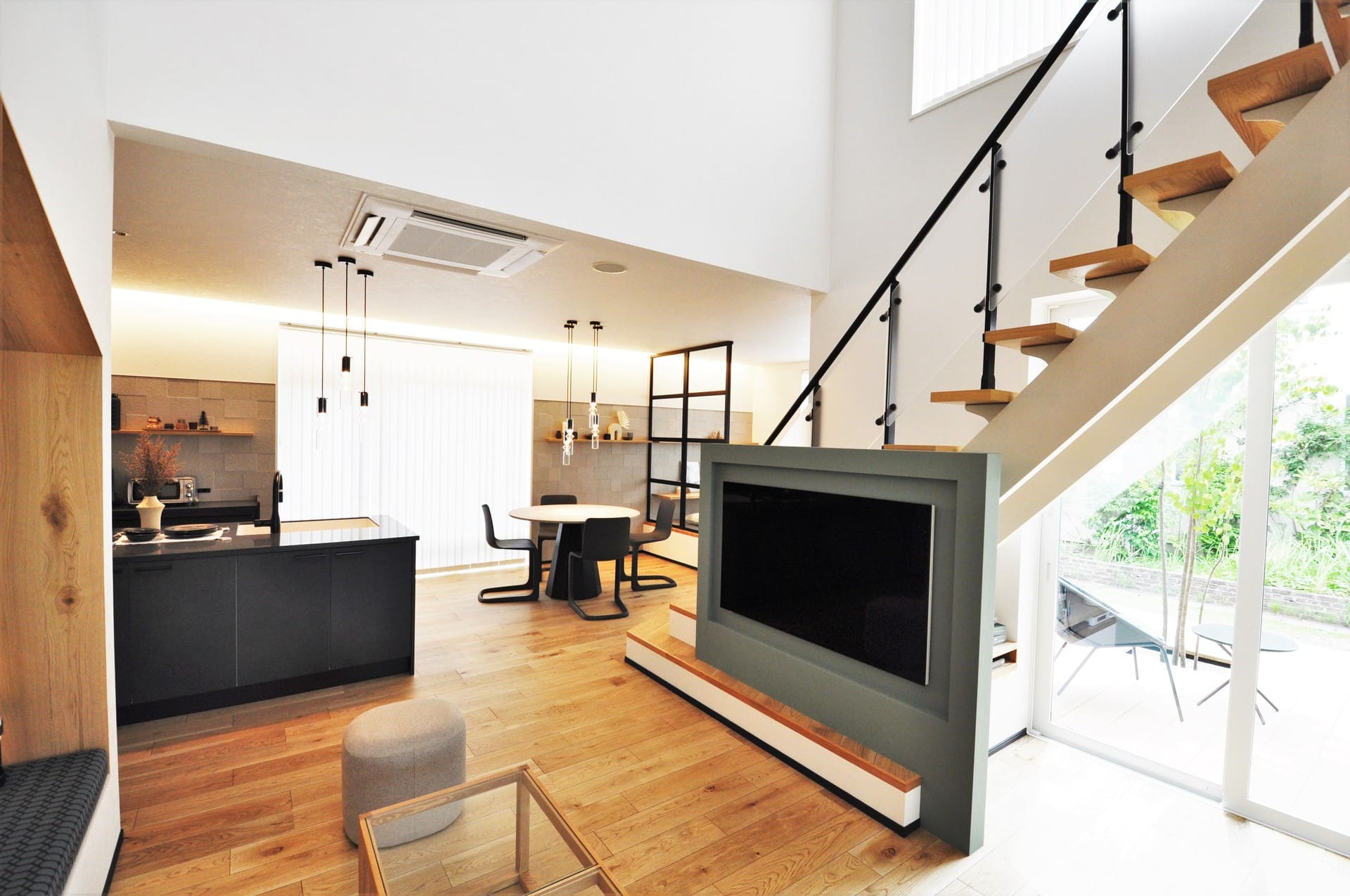 回遊動線で広々!1階だけで生活が完結する家