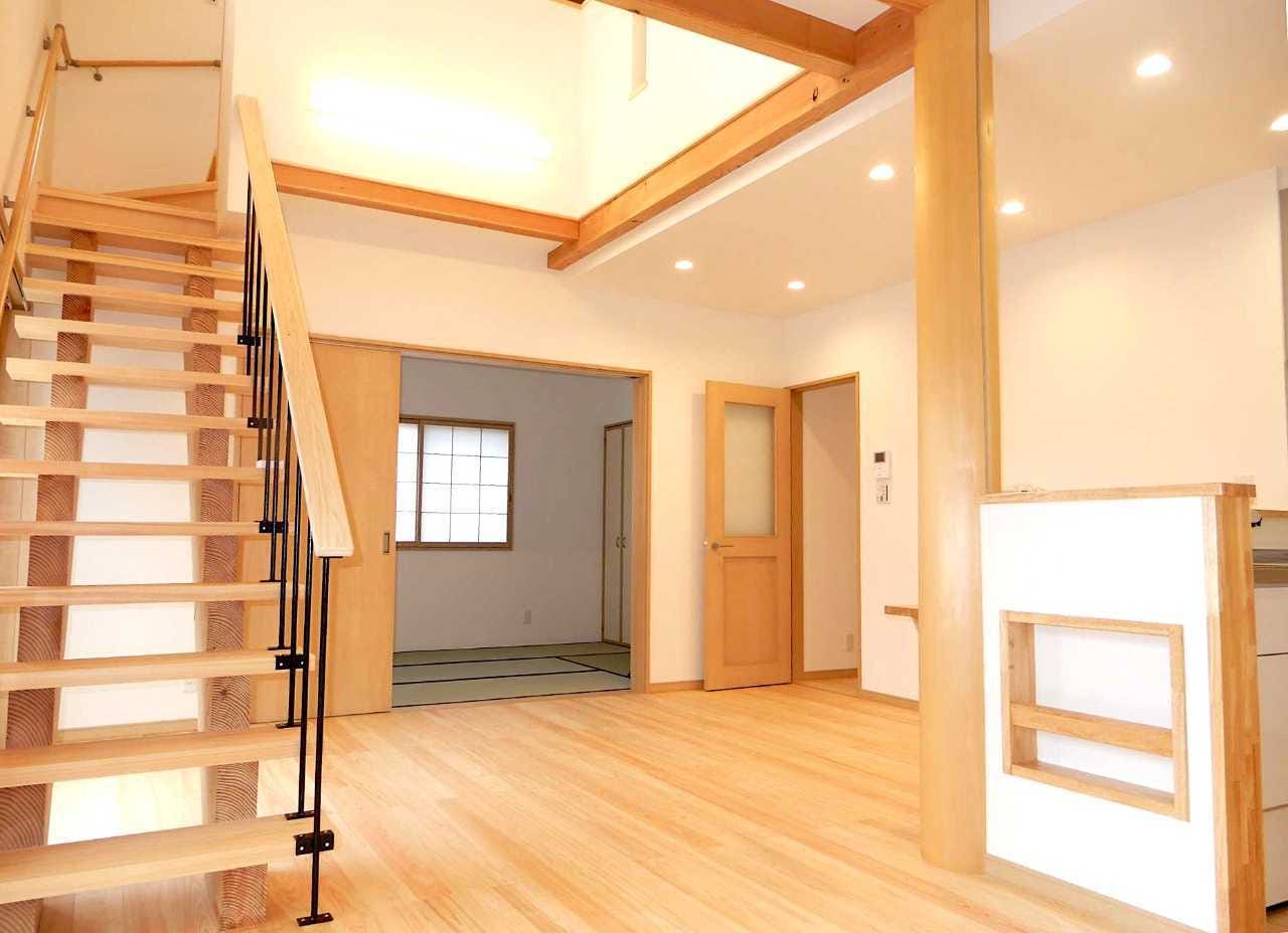 F☆☆☆☆建材が普及した現代においても、新築の家に引っ越した後にシックハウスの症状で苦しむ子供たちが絶えません。 中川工務店では、ホルムアルデヒドやVOCの放散量を極限まで抑えた自然素材の家を、どこよりも安く実現します。