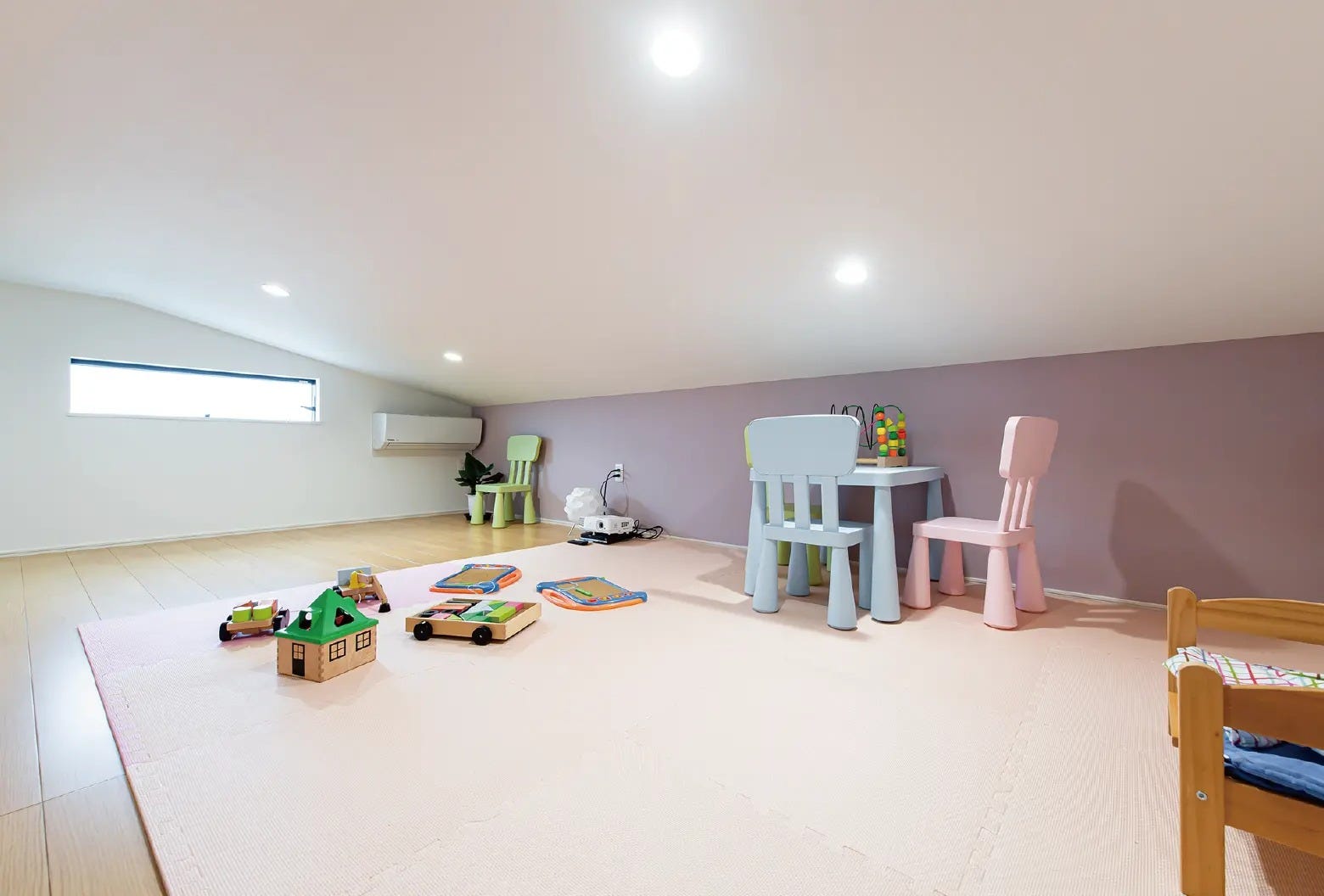 お子様のプレイスポットに最適な9.2帖の小屋裏ロフト。家中にデッドスペースのない作りは、マイホームづくりの参考に最適です。