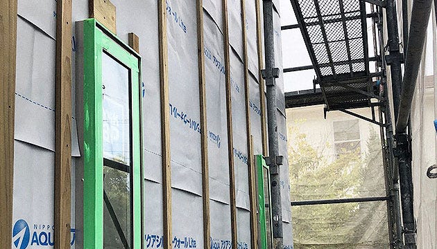 夏は涼しく、冬は暖かい「遮熱シート」