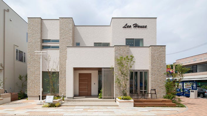 ヤマダホームズ　相模原展示場