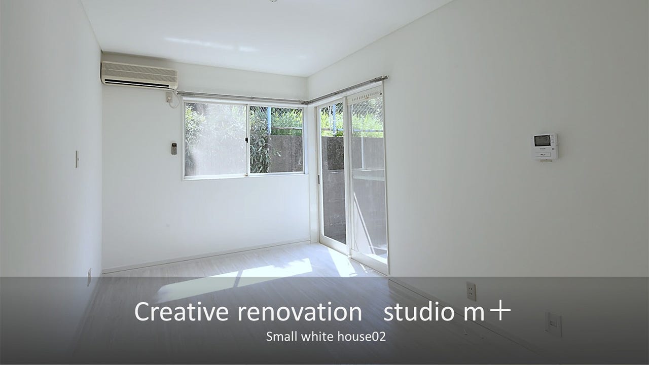 白いアパートメント