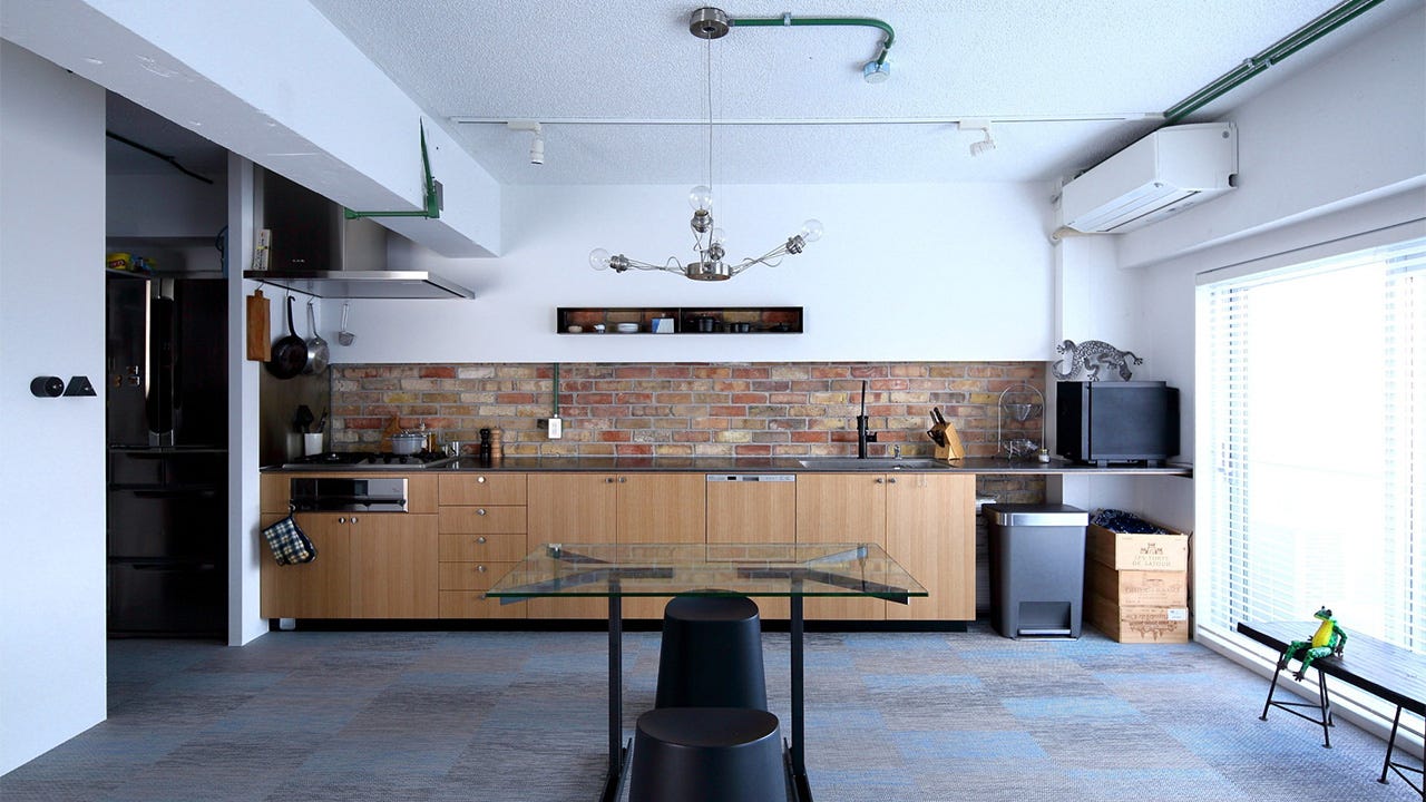 北摂モダン ロングキッチン