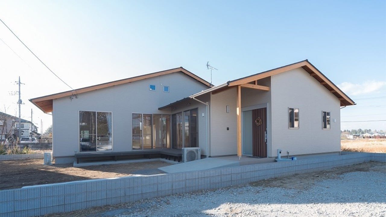 犬と暮らす木が香る平屋住宅