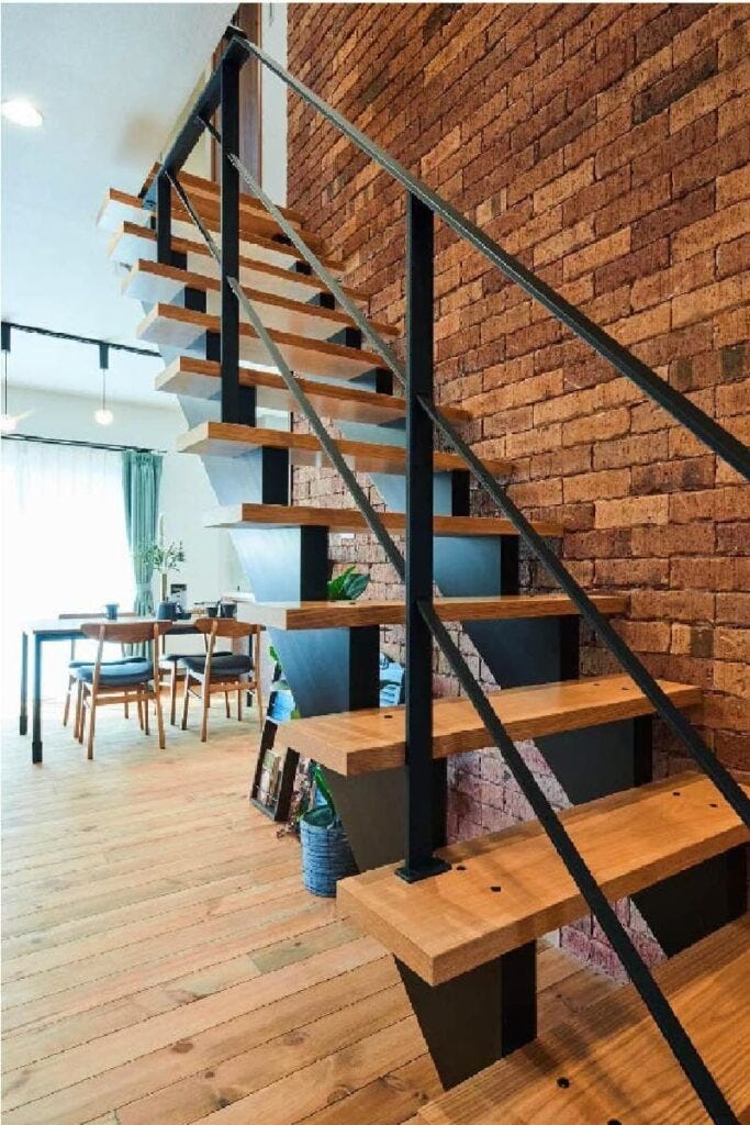 レンガ×インダストリアルな家