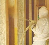 現場発泡断熱材で、夏の暑さ冬の寒さをシャットアウト!