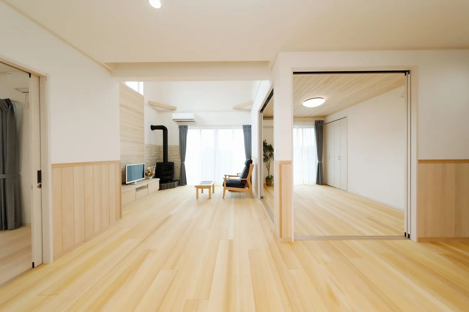 無垢材をふんだんにつかった、多世代どなたにも優しい家造り