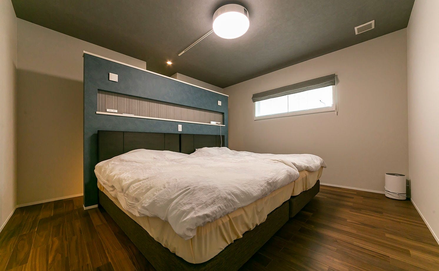 プライベートタイムをゆったり過ごせる9.6畳の寝室。ウォークインクロゼットがあるので、余分な物を置かずに室内を広く使える