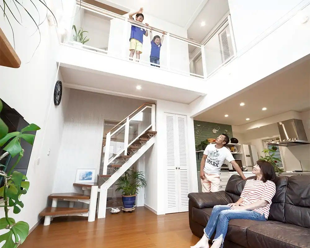 発泡断熱の住まいは、家計にも健康にも優しい。 木下工務店は高気密・高断熱の快適住空間をご提供します。