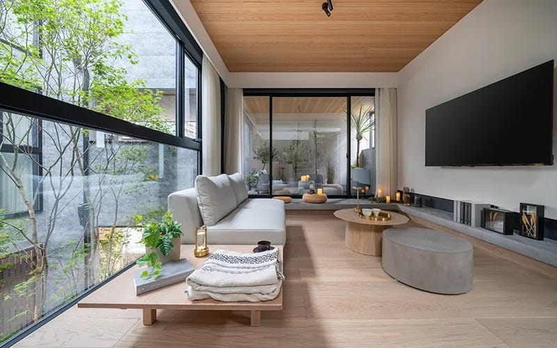 2F / LIVING ROOM 集いが生まれる開放的なリビング