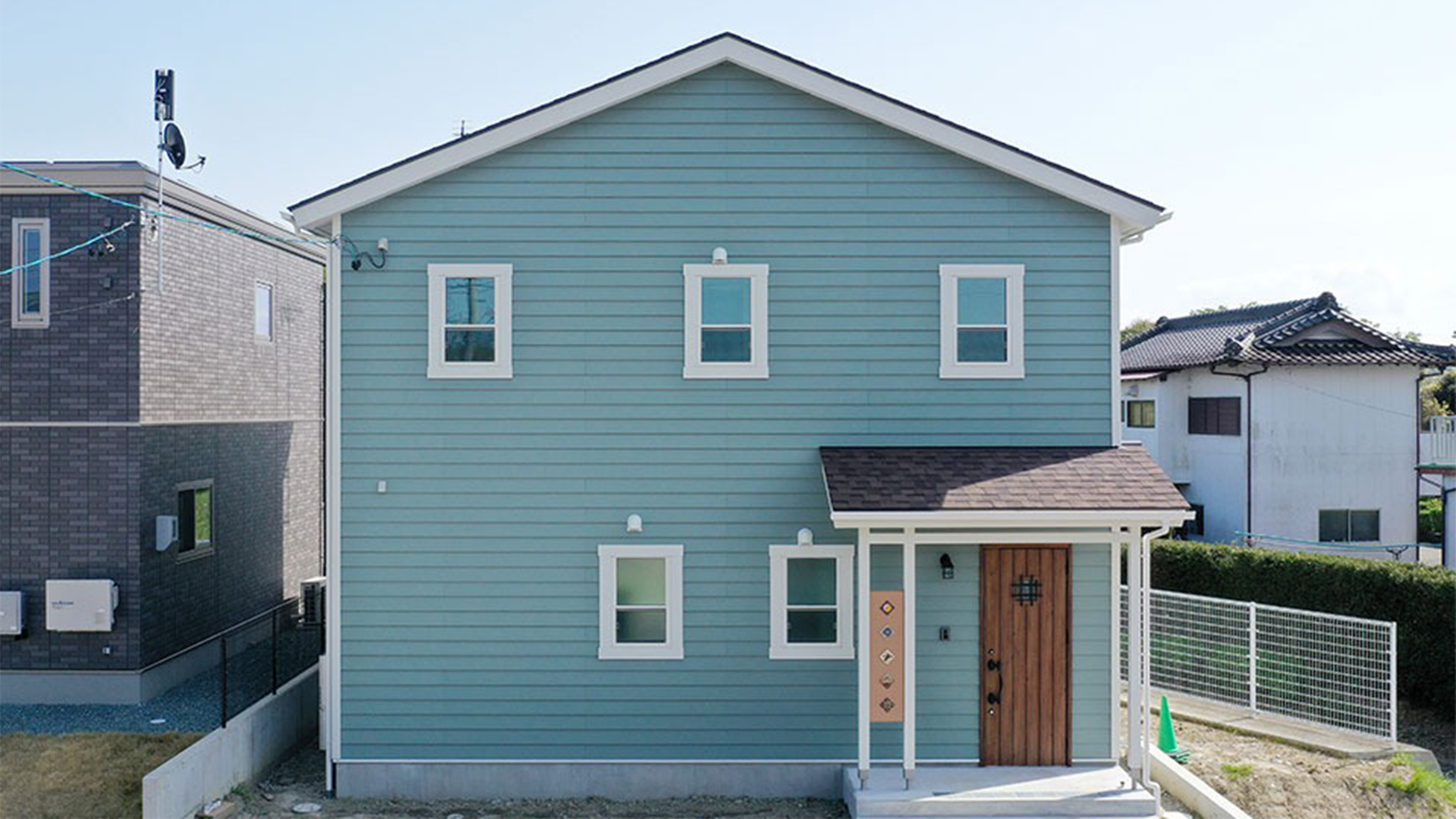 丘の上に立つ カリフォルニア×メキシカンスタイルのお家 (菊川市 T様邸)