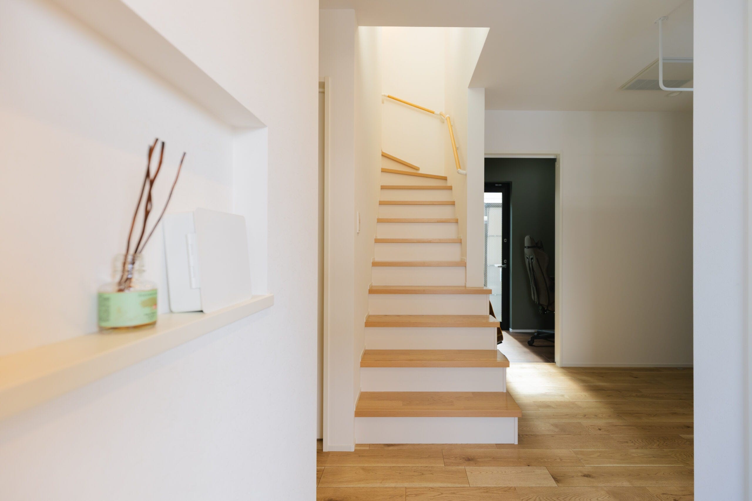 インナーガレージのあるお家!雨の日でも安心。子育ても安心な家事ラク動線も魅力◎