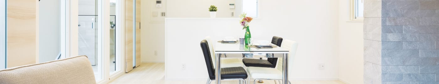 「家族の暮らしのために（FOR US） 輝く明⽇へとつなぐために（FOR 明⽇） お客様の想像を創造する。」
ご家族の夢を、スミカがカタチにします。